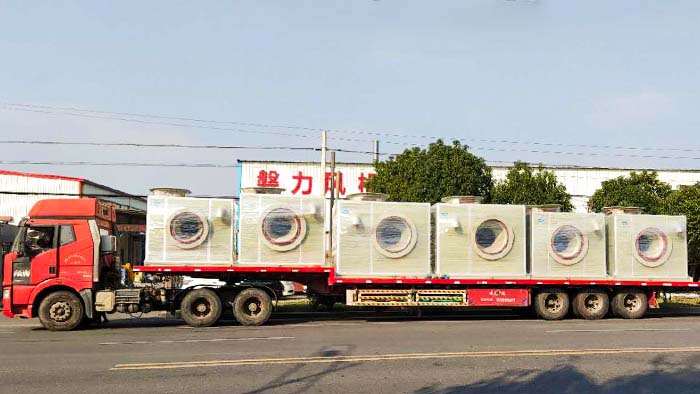 风机厂家:云顶国际风机六台隔音箱玻璃钢风机运往湖北武汉